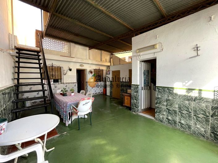 Image No.9-3 Bed Property for sale