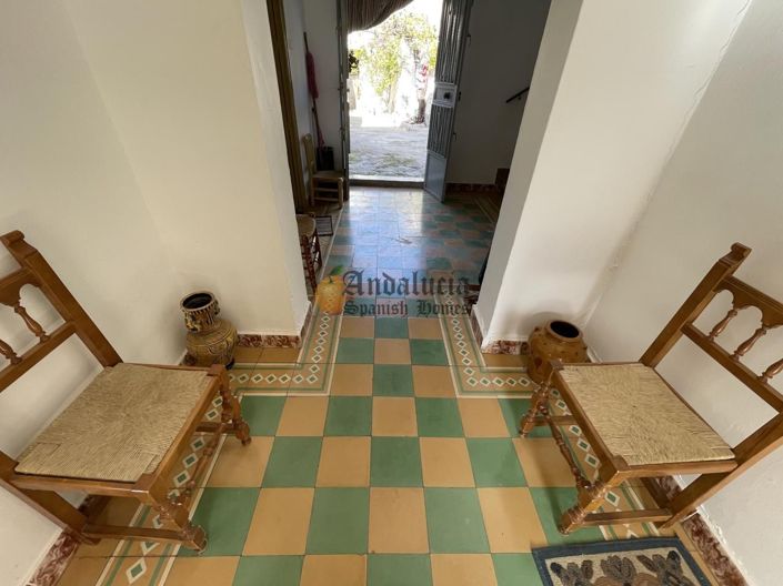 Image No.14-3 Bed Property for sale