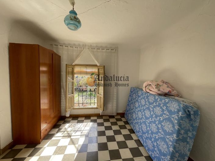 Image No.31-3 Bed Property for sale