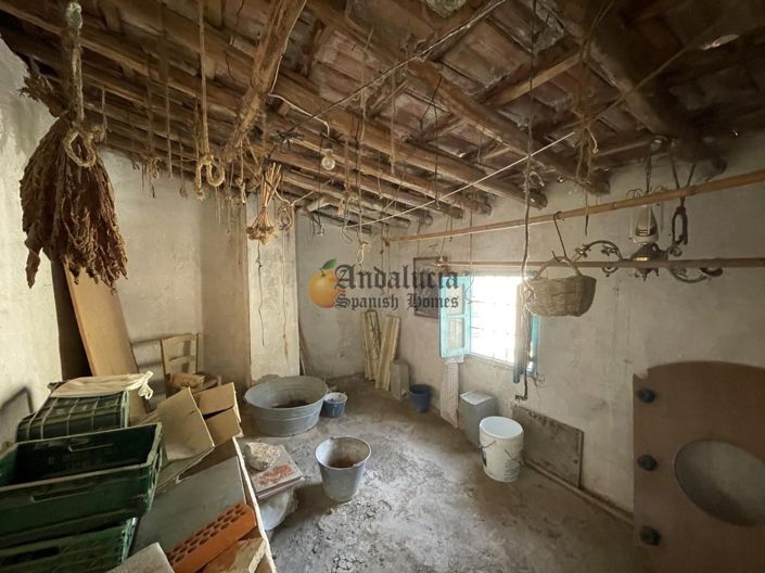 Image No.33-3 Bed Property for sale