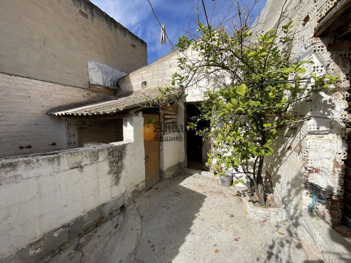 Image No.37-3 Bed Property for sale