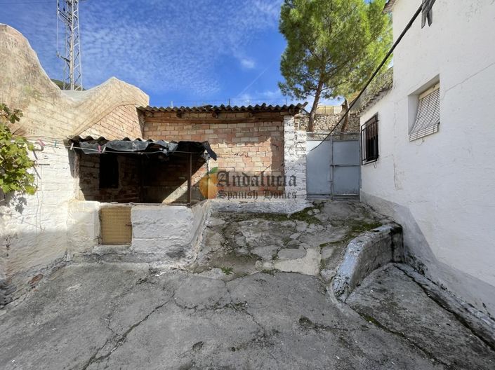 Image No.38-3 Bed Property for sale