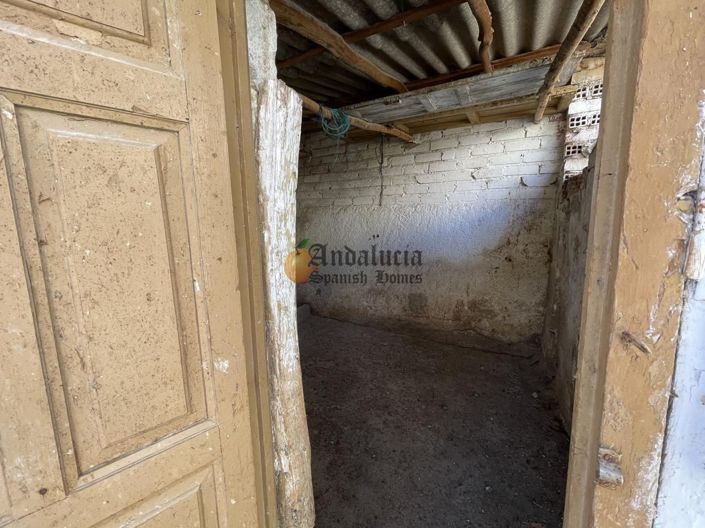 Image No.40-3 Bed Property for sale