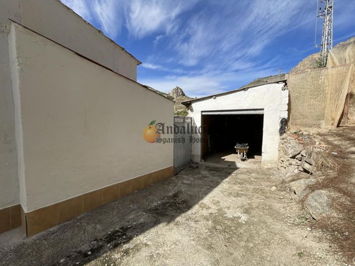 Image No.44-3 Bed Property for sale