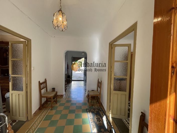 Image No.5-3 Bed Property for sale