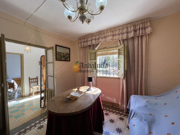 Image No.6-3 Bed Property for sale