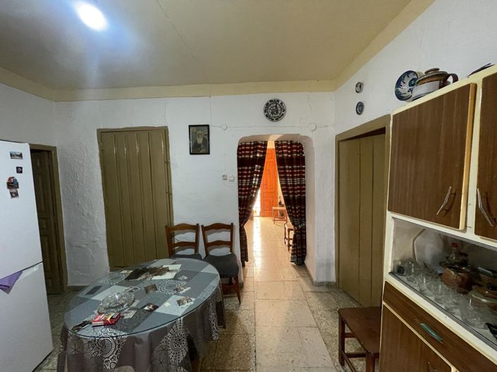 Image No.14-3 Bed Property for sale