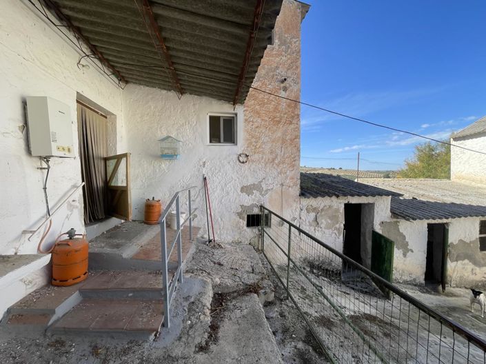 Image No.43-3 Bed Property for sale