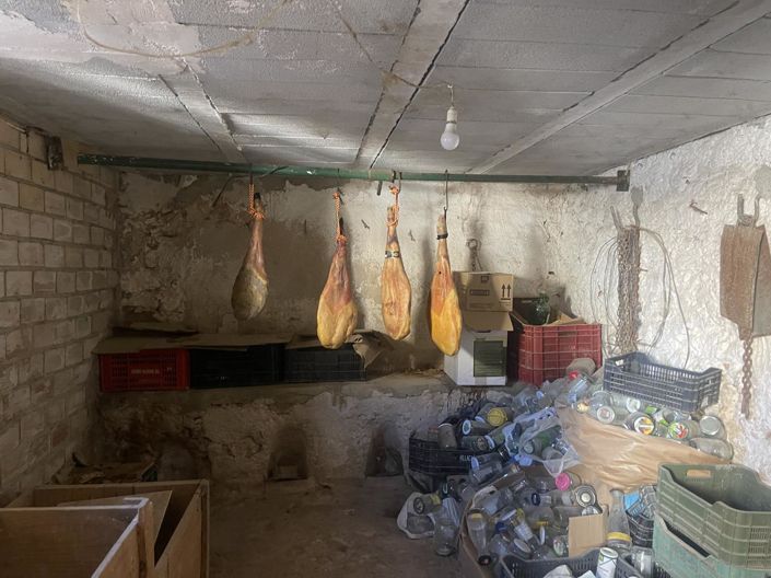 Image No.47-3 Bed Property for sale