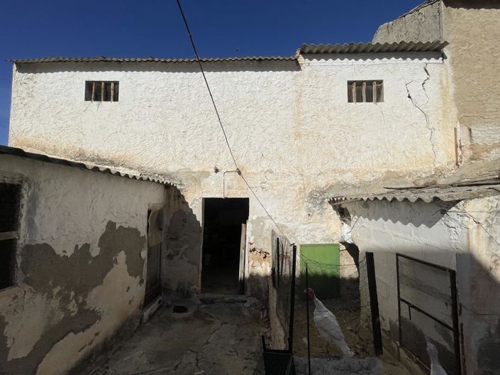 Image No.51-3 Bed Property for sale