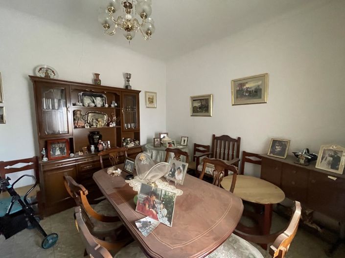 Image No.9-3 Bed Property for sale