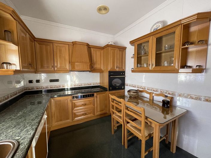 Image No.22-3 Bed Property for sale