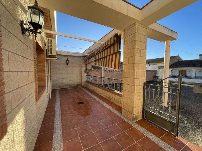 Image No.25-3 Bed Property for sale