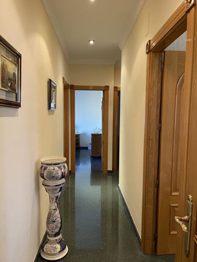 Image No.27-3 Bed Property for sale