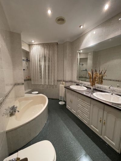 Image No.30-3 Bed Property for sale