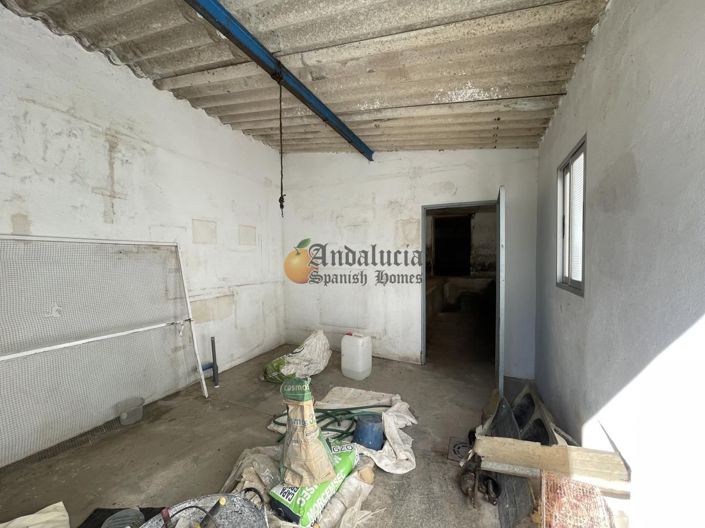 Image No.44-5 Bed Property for sale