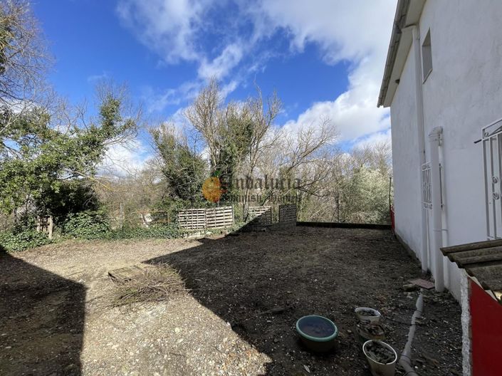 Image No.53-5 Bed Property for sale