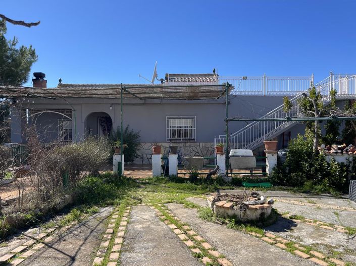 Image No.2-3 Bed Country House for sale