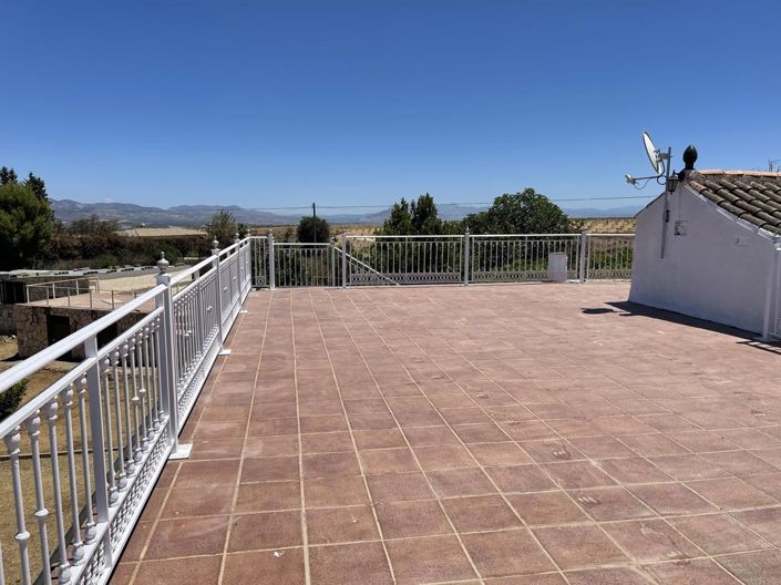 Image No.7-3 Bed Country House for sale