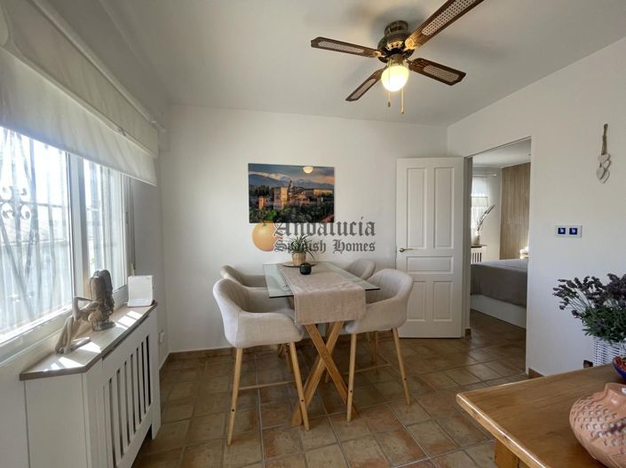 Image No.12-4 Bed Property for sale