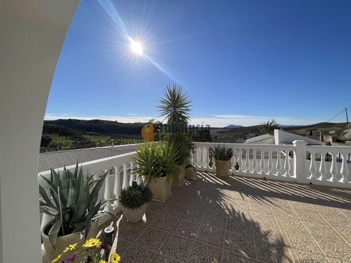 Image No.35-4 Bed Property for sale