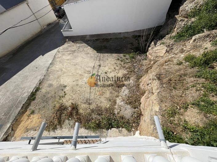 Image No.41-4 Bed Property for sale