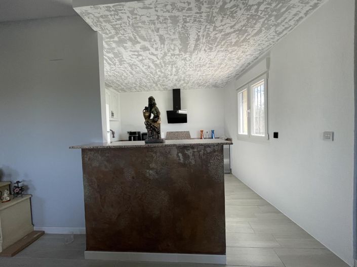 Image No.15-3 Bed Property for sale