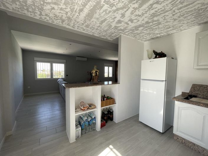 Image No.21-3 Bed Property for sale