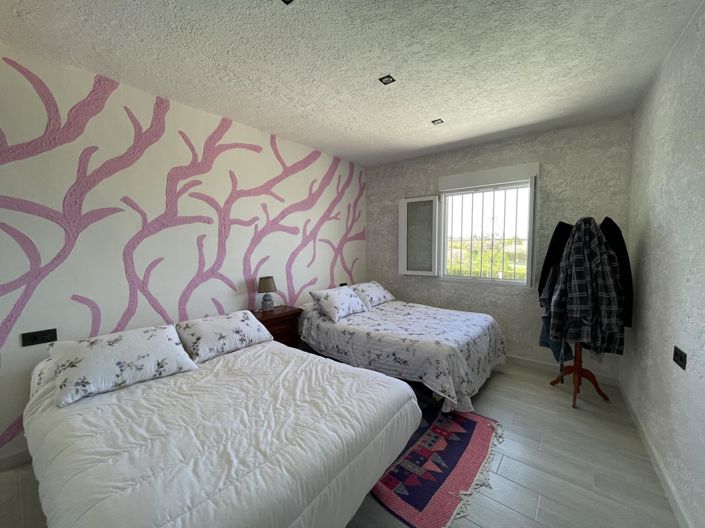 Image No.22-3 Bed Property for sale