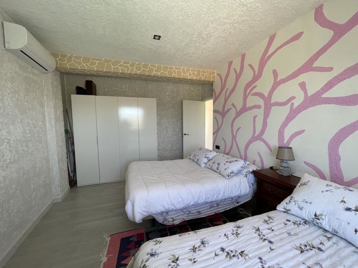 Image No.23-3 Bed Property for sale