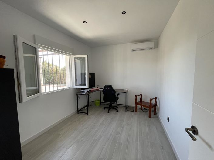 Image No.29-3 Bed Property for sale