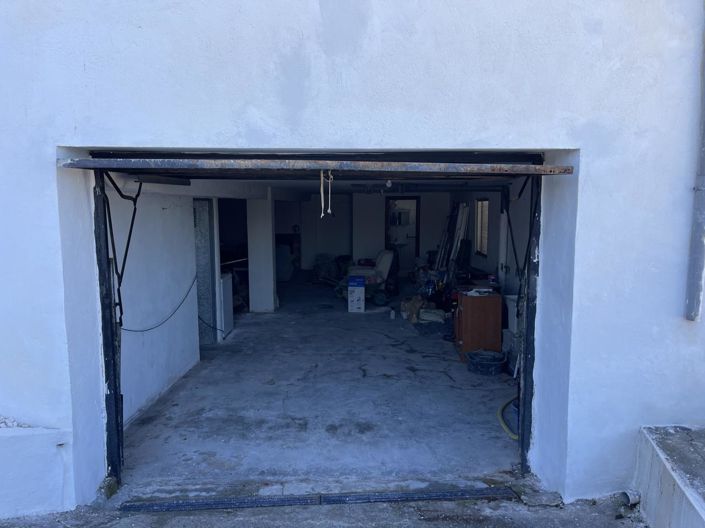 Image No.31-3 Bed Property for sale