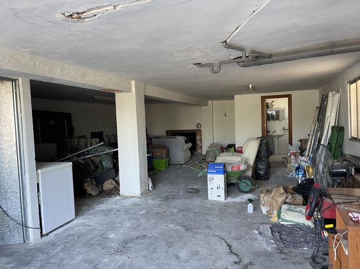 Image No.32-3 Bed Property for sale