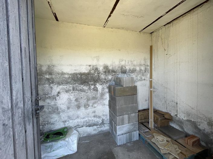 Image No.40-3 Bed Property for sale