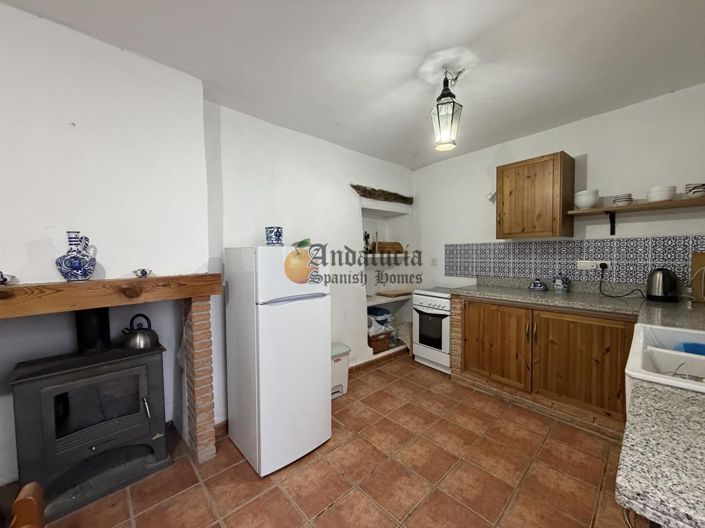 Image No.11-5 Bed Property for sale