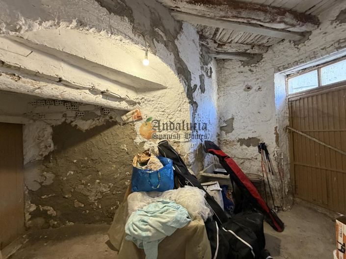 Image No.45-5 Bed Property for sale