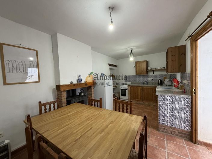 Image No.7-5 Bed Property for sale