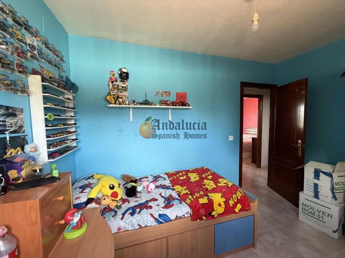 Image No.23-4 Bed Property for sale