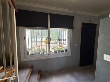 2afd0023-0004255985