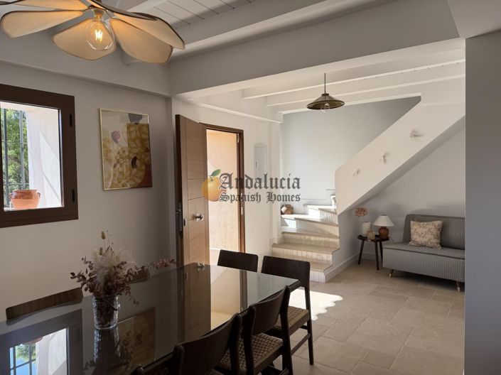 Image No.13-5 Bed Property for sale