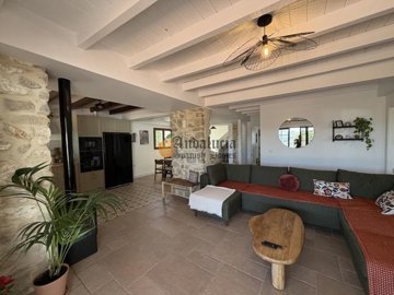 38b81322-0004259339