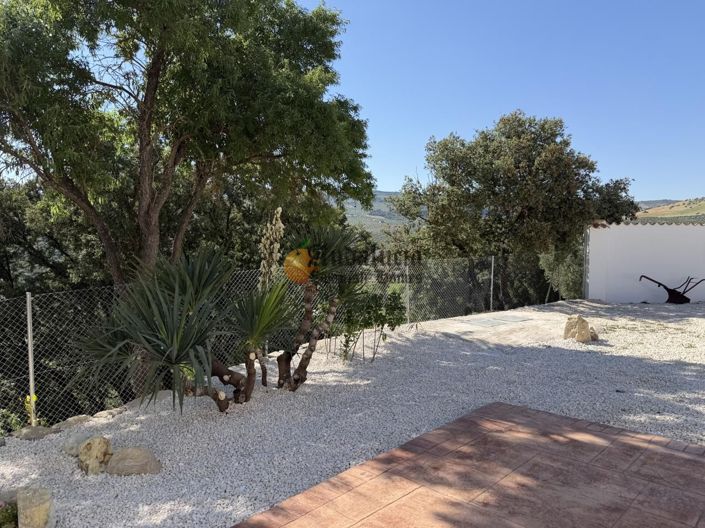 Image No.52-5 Bed Property for sale