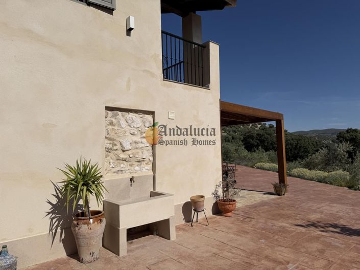Image No.53-5 Bed Property for sale