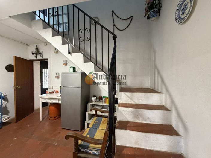 Image No.25-3 Bed Property for sale