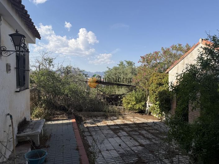 Image No.38-3 Bed Property for sale