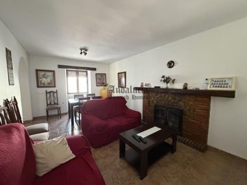 8c9897e0-0004268543