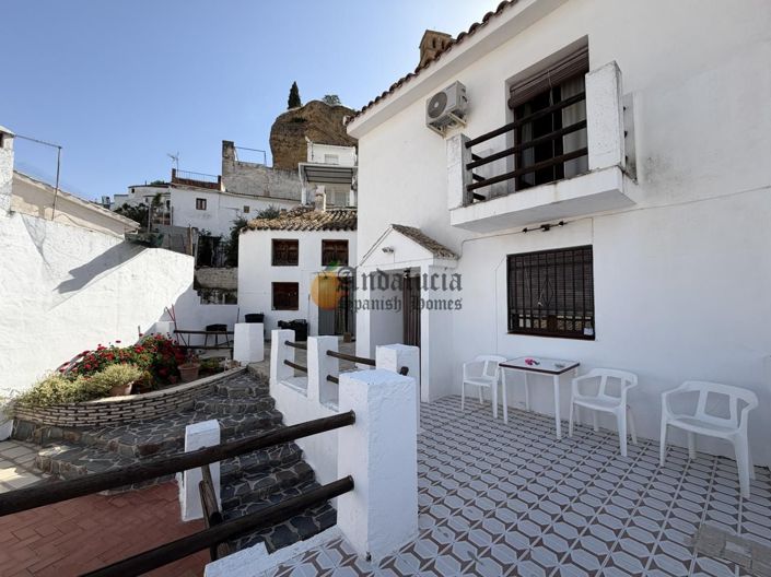 Image No.3-Propriété de 4 chambres à vendre à Montefrío