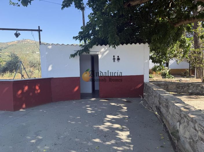Image No.40-4 Bed Property for sale