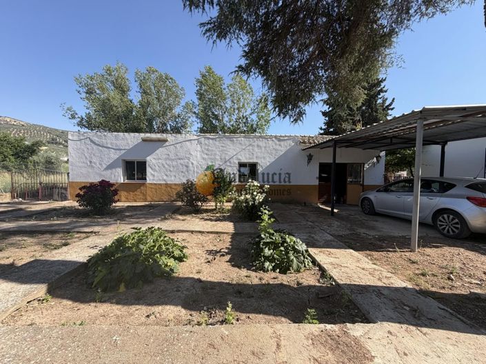 Image No.44-4 Bed Property for sale