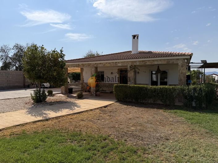 Image No.10-3 Bed Property for sale